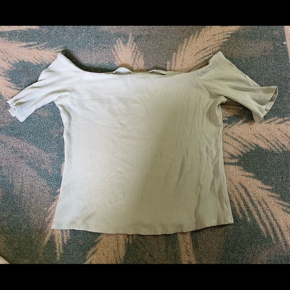 NWOT new never worn H&M light mint green ribbed crop top size large